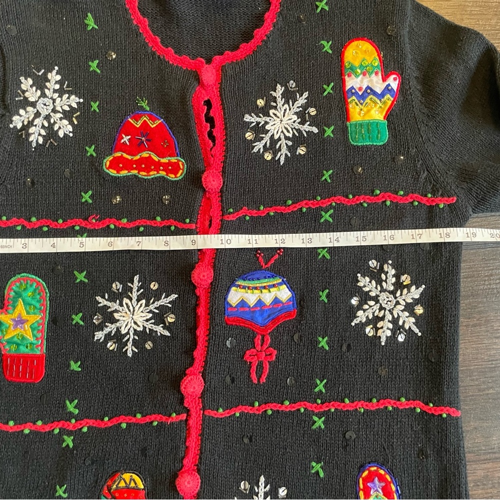 Vintage Cherokee Size Medium Christmas Holiday Winter Ugly Sweater Embroidered - Picture 5 of 9